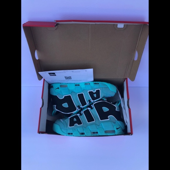 air more uptempo light aqua